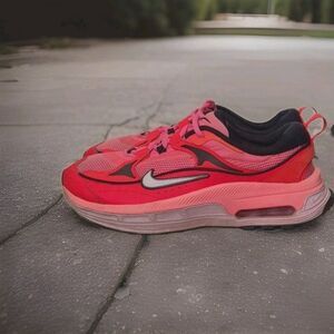 Nike Air Max Bliss Athletic Running Shoes Women's Size 8.5 Laser Pink